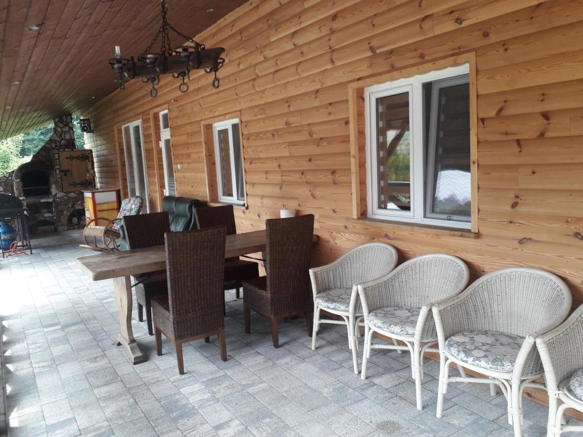 Jaskowa Chata Bieszczady Apartament Z Basenem Baligród Exterior foto