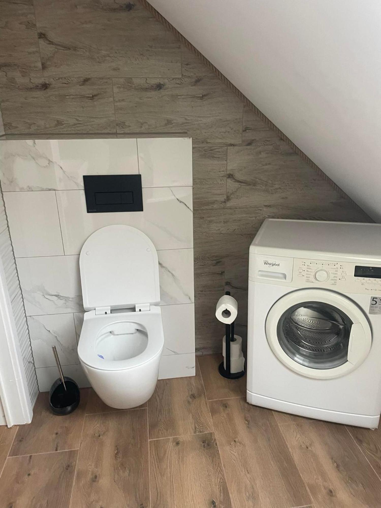 Jaskowa Chata Bieszczady Apartament Z Basenem Baligród Exterior foto