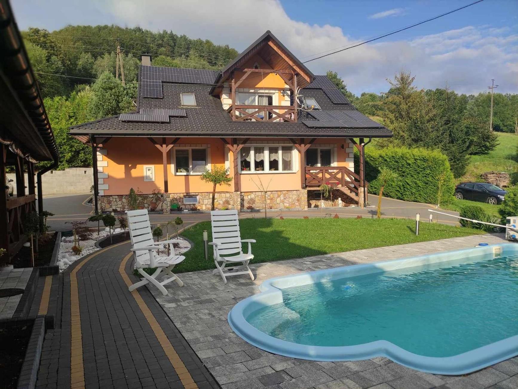 Jaskowa Chata Bieszczady Apartament Z Basenem Baligród Exterior foto